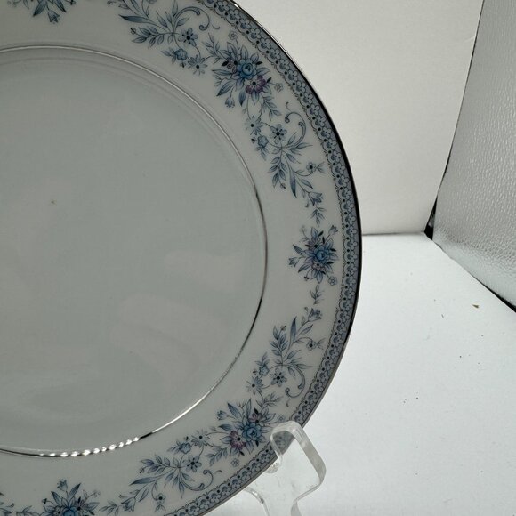 Noritake Blue Hill China Salad Plate 8 3/8" White With Blue Floral Design 2482 - Picture 3 of 5
